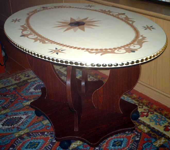 Картина Бриони - столик, инкрустированный кожей
